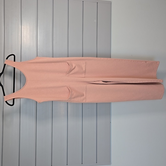 Old Navy Pants - Old Navy Relaxed Scoop-Back Lounge Jumpsuit 28" Inseam